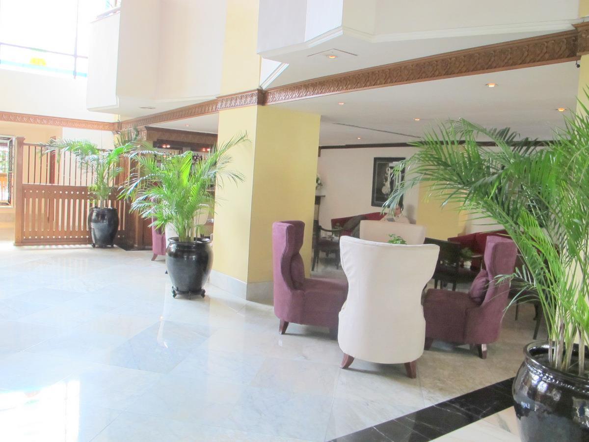 Hotel Mutiara Malioboro 요그야카르타 외부 사진