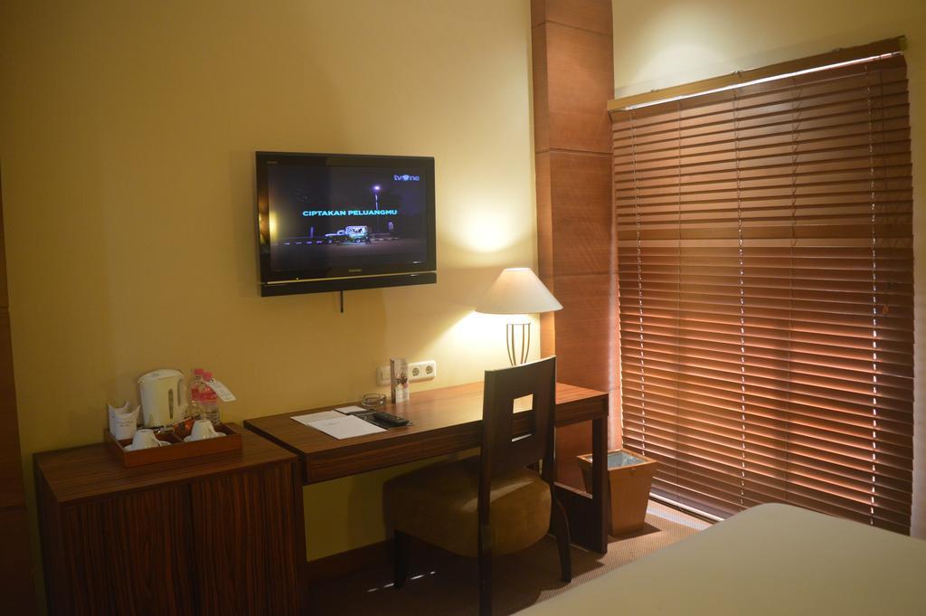 Hotel Mutiara Malioboro 요그야카르타 외부 사진