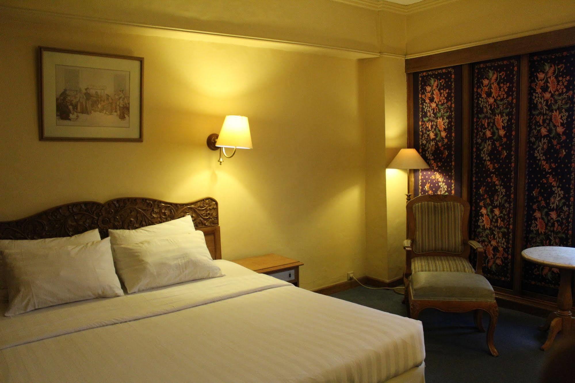 Hotel Mutiara Malioboro 요그야카르타 외부 사진